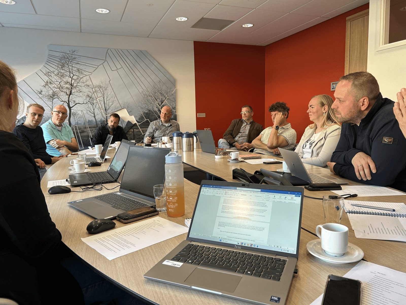 Foto van de vergadering tijdens de Agrohub op 23 april.