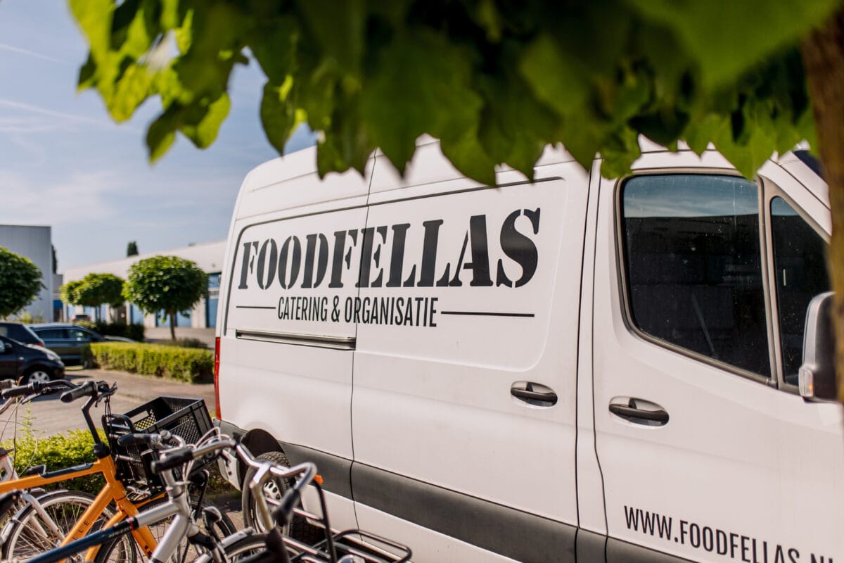 Bestelbus van mkb-ondernemer Foodfellas Catering.